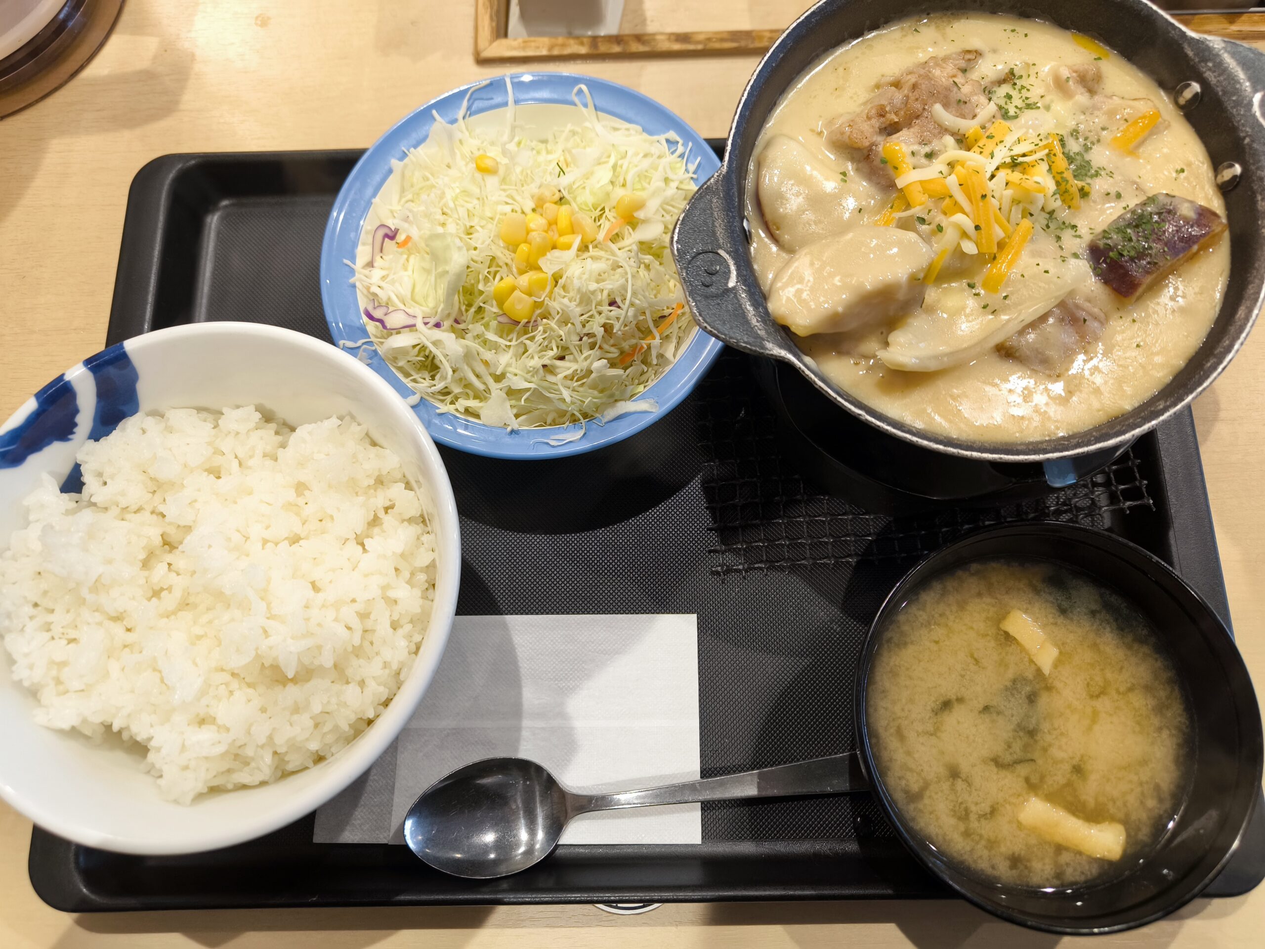 松屋　シュクメルリ鍋定食/特盛　全体